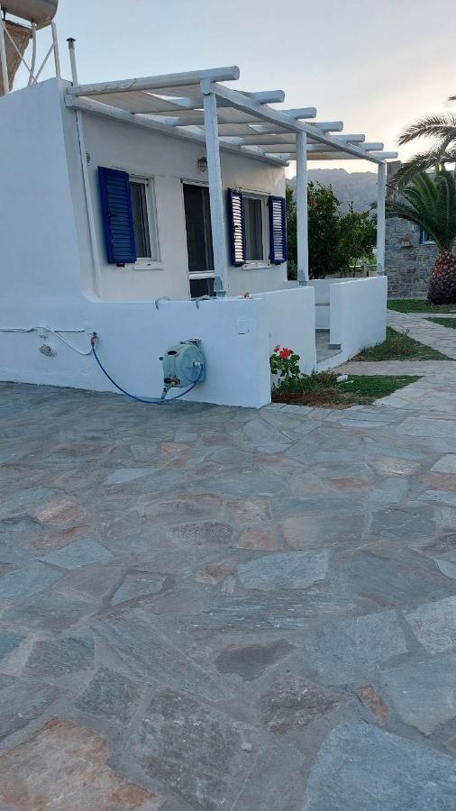 Вілла Μπλε Στουντιο 1 Livadi  Екстер'єр фото